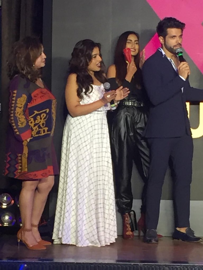 UrbanAsian's tweet photo. In Pictures: Meet the entire team of @altbalaji’s #XXXUncensored.

#ALTBalajiOriginal @kenghosh @rithvik_RD @shantanum07 @officialaparna @BabaJotwani @AparnaaBajpai @TheAadarGuy @mymalishka https://t.co/2hco4dUjN7