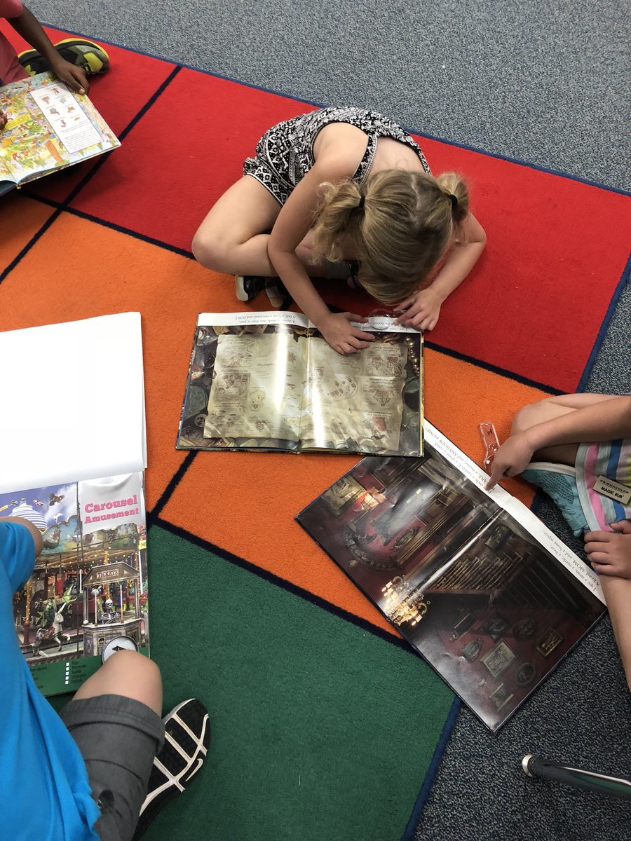 tmoore08134's tweet image. 1st grade word detectives practicing how to solve hard words #GESShineOn #gcisdHumanities