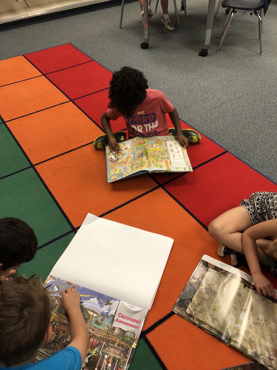 tmoore08134's tweet image. 1st grade word detectives practicing how to solve hard words #GESShineOn #gcisdHumanities