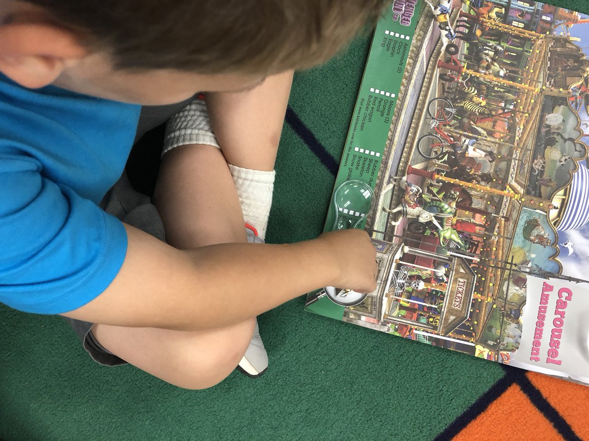 tmoore08134's tweet image. 1st grade word detectives practicing how to solve hard words #GESShineOn #gcisdHumanities