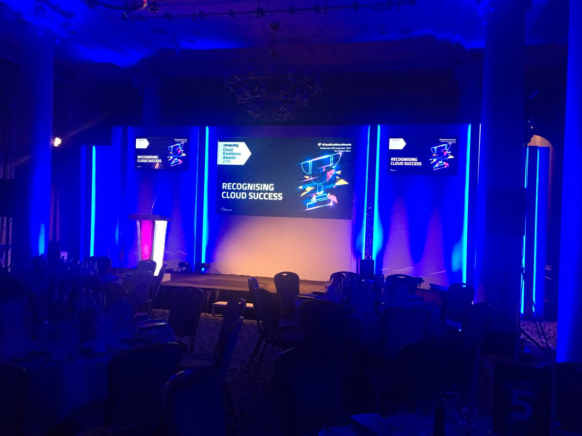Computing_News's tweet photo. #CloudExcellenceAwards drinks reception. Good luck to all our finalists! #Cloud2018 https://t.co/TcuGo5AA49