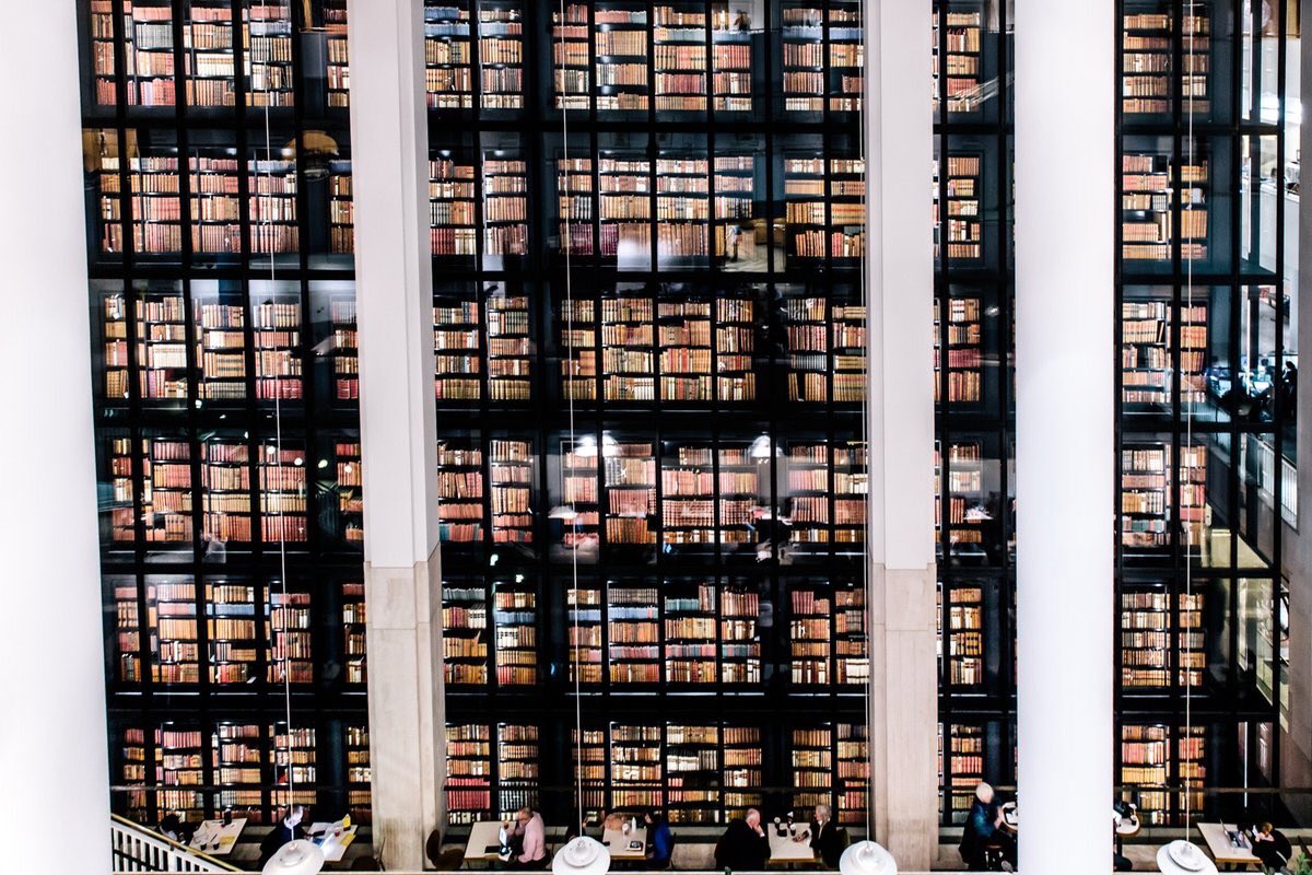 InsideUVL's tweet image. George III bequeathed his collection as a gift to the nation on the condition that its beautiful leather &amp;amp; vellum bindings should be on show #ForEveryone not just to scholars. So the collection is displayed in a six-storey-high glass &amp;amp; bronze tower #UniqueFeature #BritishLibrary