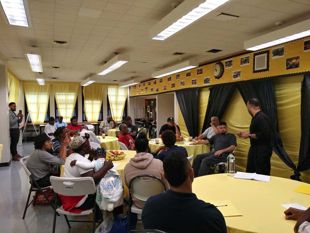 JosephA48341384's tweet photo. Bring your Dad to School Day #RELCII https://t.co/WCfaXXxOoO