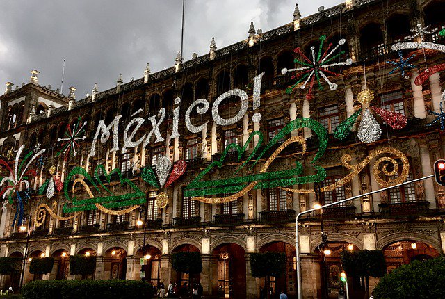 hoffmancdmx's tweet photo. Guardamos silencio para recordar los hechos de el #sismo de aquel 19 de septiembre. Pero no dejemos que el miedo apague la #luz que hay en nuestros corazones.  #mexicounido https://t.co/q5rRCGyyLL