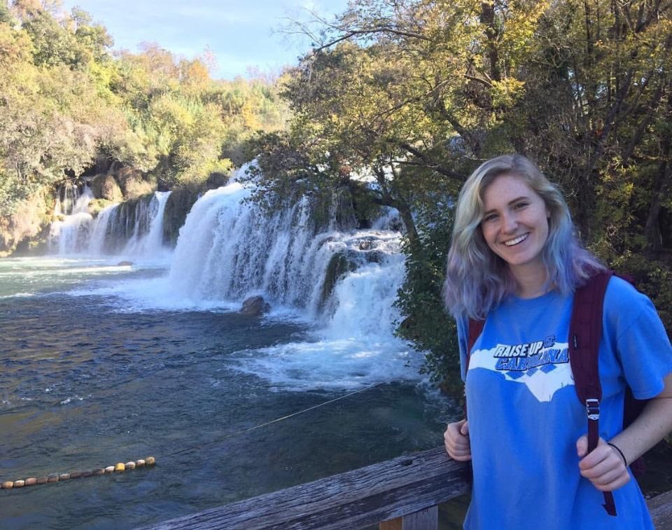 EpsilonEtaUNC's tweet photo. We’re back with a #weeklyspotlight! This week: senior Madelyn Amos, a women’s and gender studies and public policy double major who spent the summer intending for @ACLU in DC! https://t.co/keAXVdxmFz