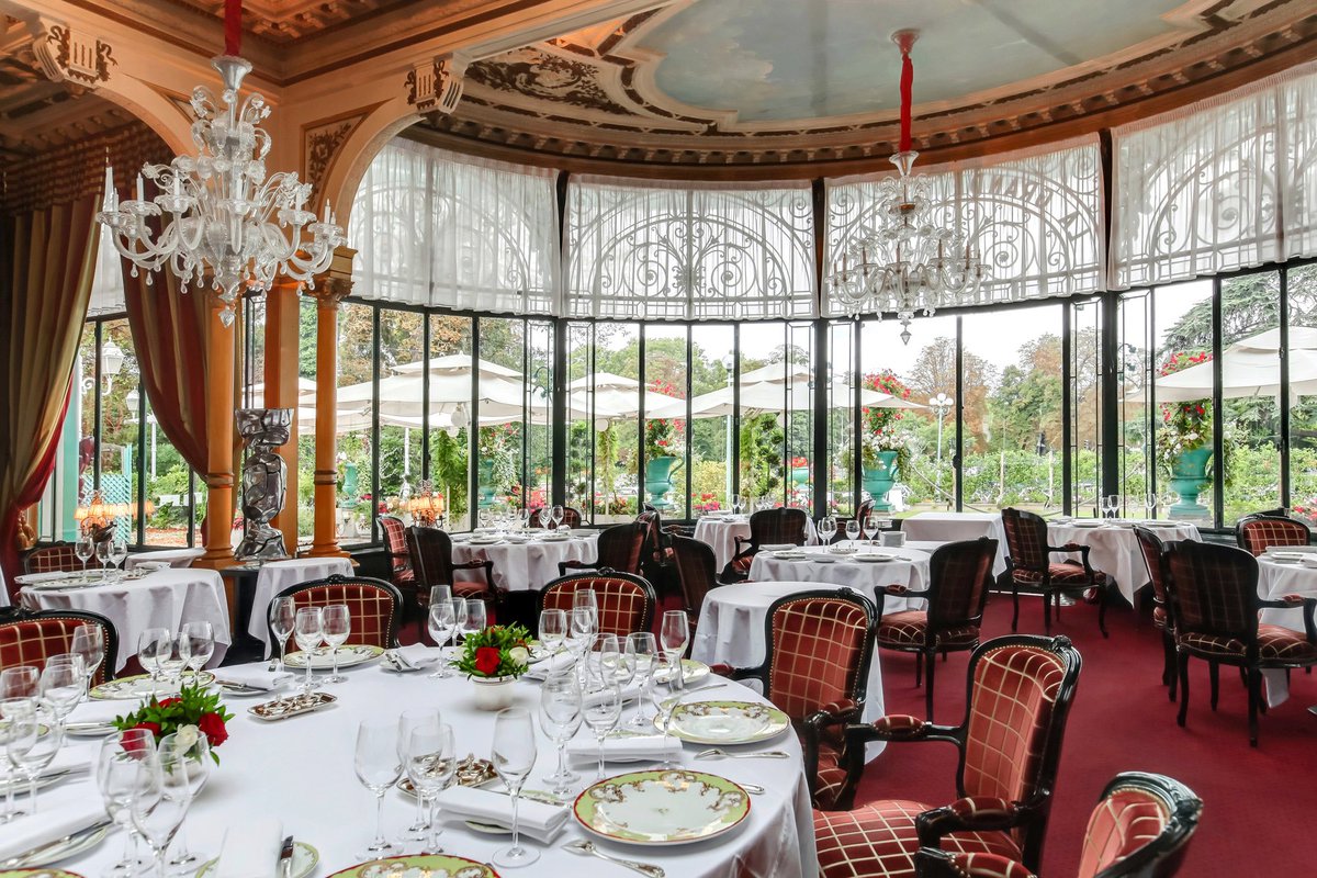 taxi_ede's tweet photo. BEAUTIFUL EVENING TO ALL MY DEAR FRIENDS, NEW FOLLOWERS &amp; EVERYONE 🌷Romantic diner 🌹 https://t.co/Pv9Ss4PxEt