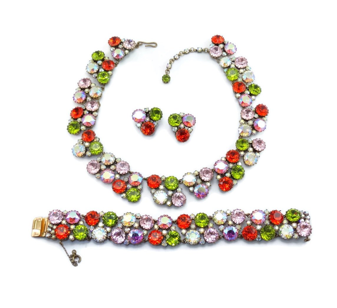 Rhinestonediva's tweet photo. RARE Vintage Signed Austria for CIS Countess Cissy Zoltowska AB Crystal Collar Necklace Bracelet Earring Parure #jewelry #vintageearring #crystalab #vintagecrystal https://t.co/z8P5XcKcKE https://t.co/9LnQcswAiL