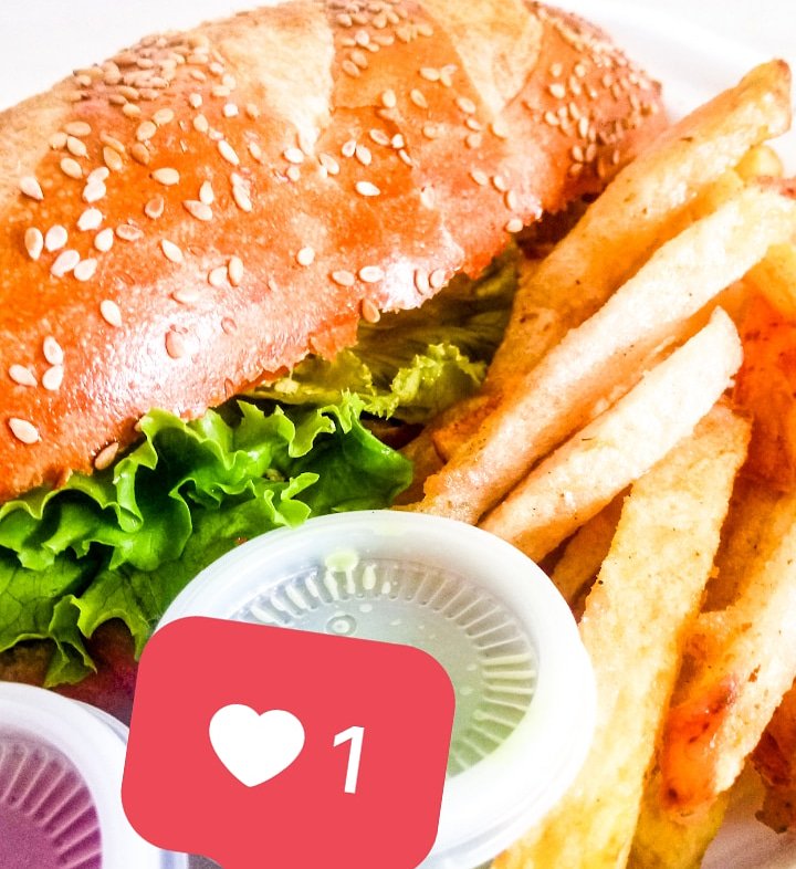 LateCafeMX's tweet photo. Más que solo comida, en cada platillo combinamos sabor, pasión y calidad #LateCafe te lo mereces 🥖 🍟🍴 https://t.co/ohWtNkhPHF