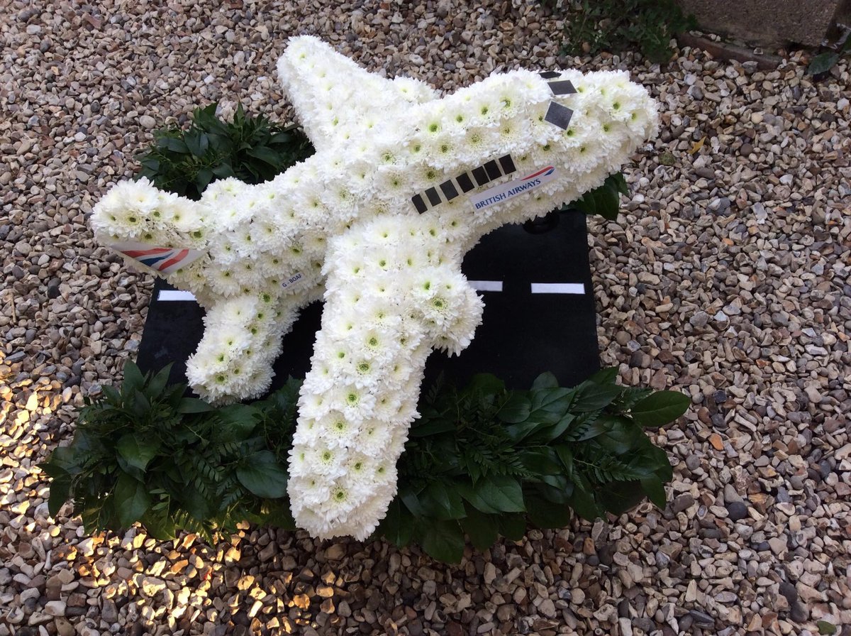 GeorgeShopsales's tweet photo. Last week we had the pleasure of creating this wonderful aeroplane. It seems to be all modes of transport at the moment.. what will our next floral challenge be!

#bespoke #floral #funeral #arrangement #white #britishairways #runway #aeroplane #flowers #swindon #florist https://t.co/yfaEZc9aza