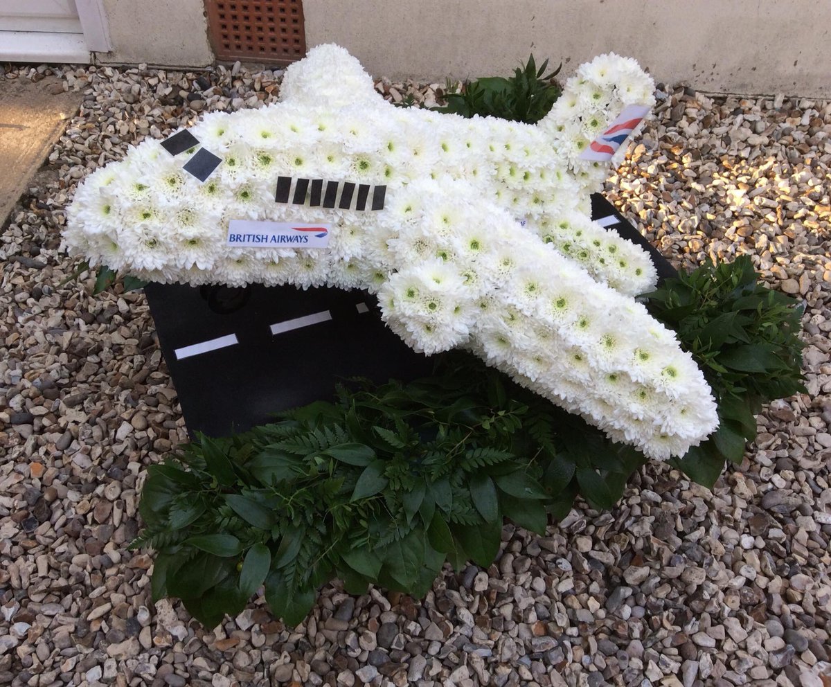 GeorgeShopsales's tweet photo. Last week we had the pleasure of creating this wonderful aeroplane. It seems to be all modes of transport at the moment.. what will our next floral challenge be!

#bespoke #floral #funeral #arrangement #white #britishairways #runway #aeroplane #flowers #swindon #florist https://t.co/yfaEZc9aza