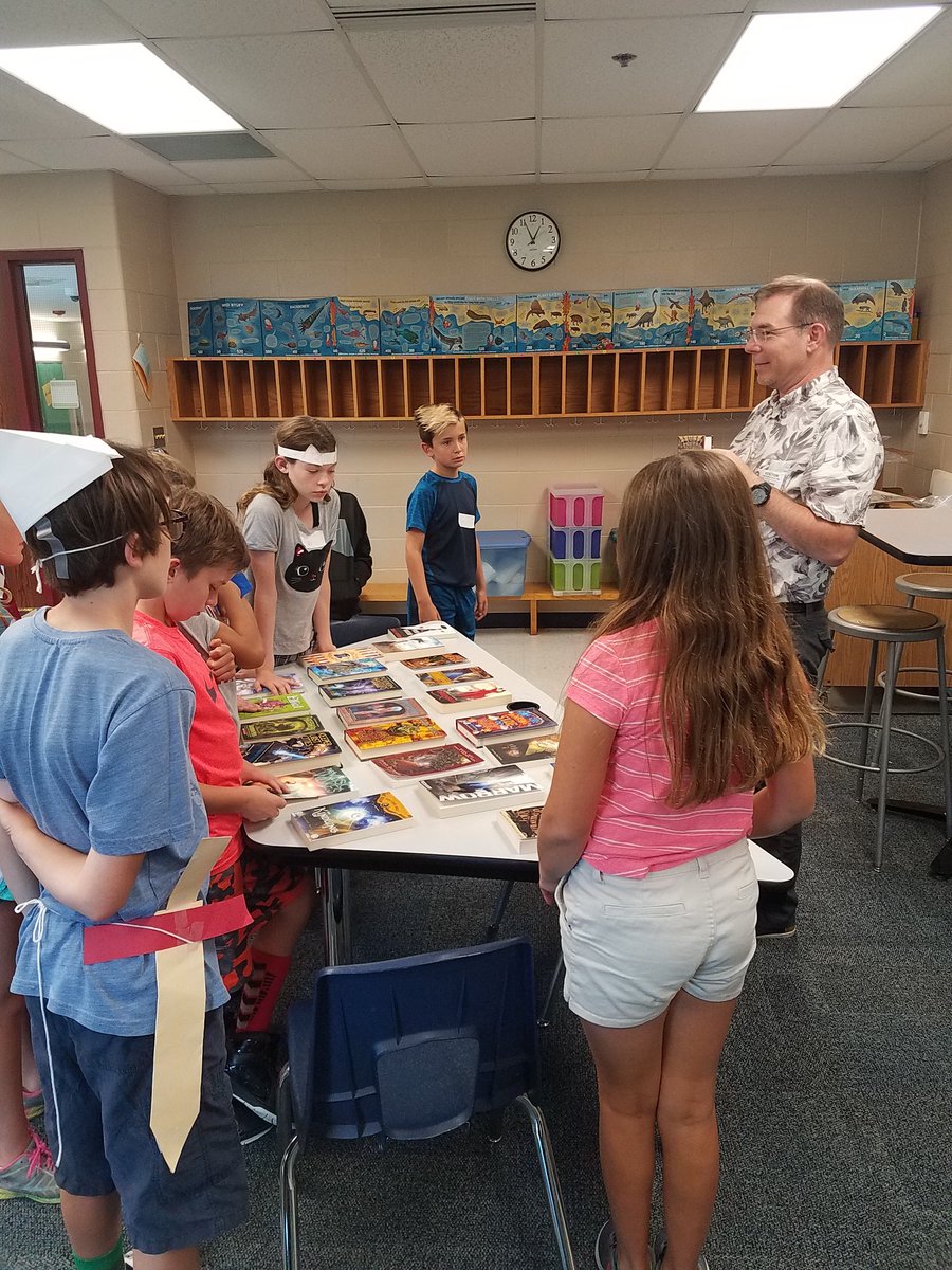 The tradition continues--5th graders spent the afternoon checking out a new selection of books presented by local author, Don Carey. @smsd @SunflowerSMSD #enhancedlearning