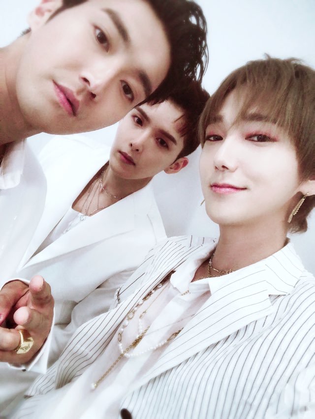 687KRW's tweet photo. https://t.co/hBhFW8ngcB