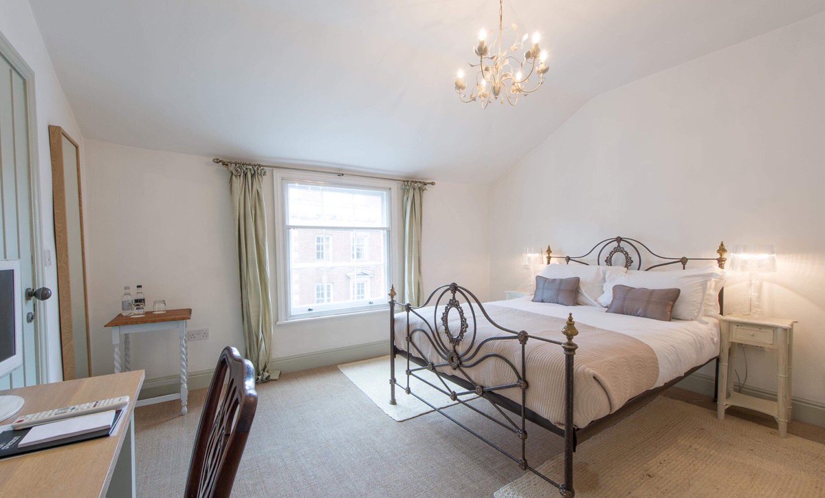 LionandPheasant's tweet photo. To book your room to stay in #shrewsbury with us call 01743 770345 #boutiquehotel https://t.co/vBPRvdhCZZ