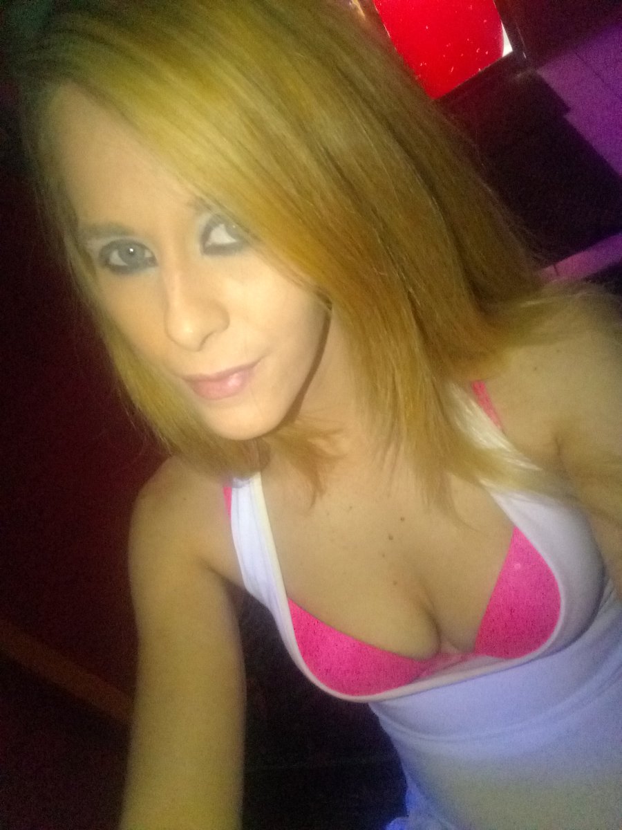 Twiligh50842187's tweet photo. #Louisville #thorobredlounge #dayshit #stripperlife #humpday https://t.co/TR3qDnmYkq