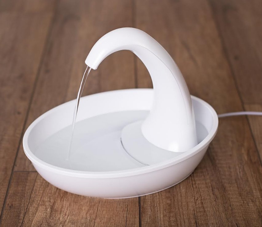 The Swan Fountain is here! amazon.com/dp/B07GJMSBXZ #hydration #cats #dogs #smartcat #pioneerpet #amazon