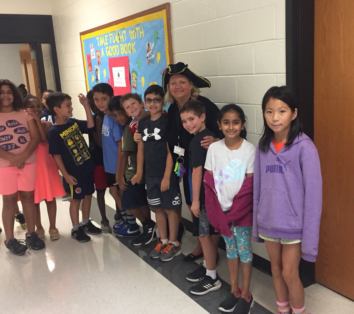 fergsl's tweet image. Celebrating “International Talk Like a Pirate Day” at Findley Oaks Elementary #ahoy mateys #wehadfun @FindleyOaks