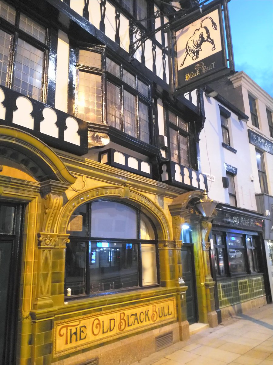Friargate seeing the arrival of a new face &amp; (🤞) the revival of an old favourite. 

O'Neil's is becoming The Northern Way under Amber Inns (Hogarth's, Wellfield, Beers Paw 😲).

The Old Black Bull refurb is nearing completion. A return to its 2012 glory please! #abeerinpreston