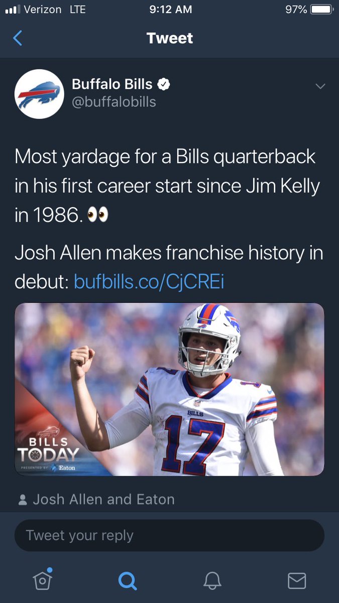 flowwbott1's tweet photo. Took this picture when I was helping out the legendary Craig Melvin at the Bills game against the Chargers! Which is consistently one of the highlights of my year! #GoBills #BillsMafia https://t.co/E5orJxheJc