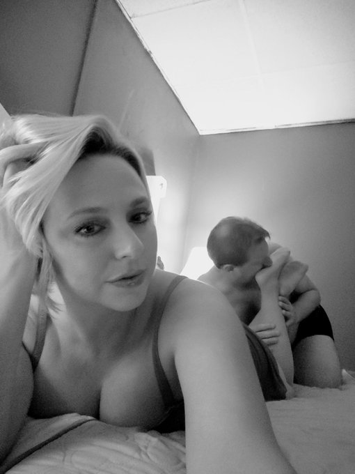 I really have nothing to complain about..life is good🐱 https://t.co/rbc0Ev2u0s