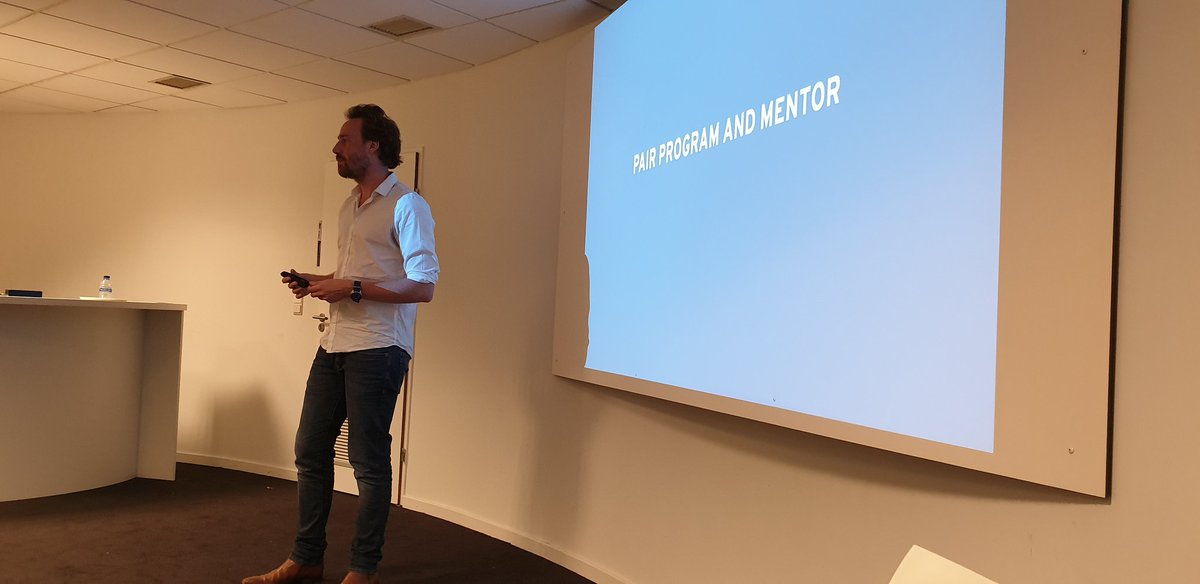 <a href="/maybeFrederick/">Frederick Vanbrabant 🧣</a> teaching us about tackling legacy code at <a href="/phplimbe/">PHP Limburg BE</a> <a href="/aranerebe/">Aranere</a>