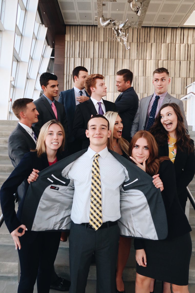 DSPEpsilon's tweet image. It’s safe to say we have an awesome executive team this semester! Stay tuned for all of the cool events they have planned😎