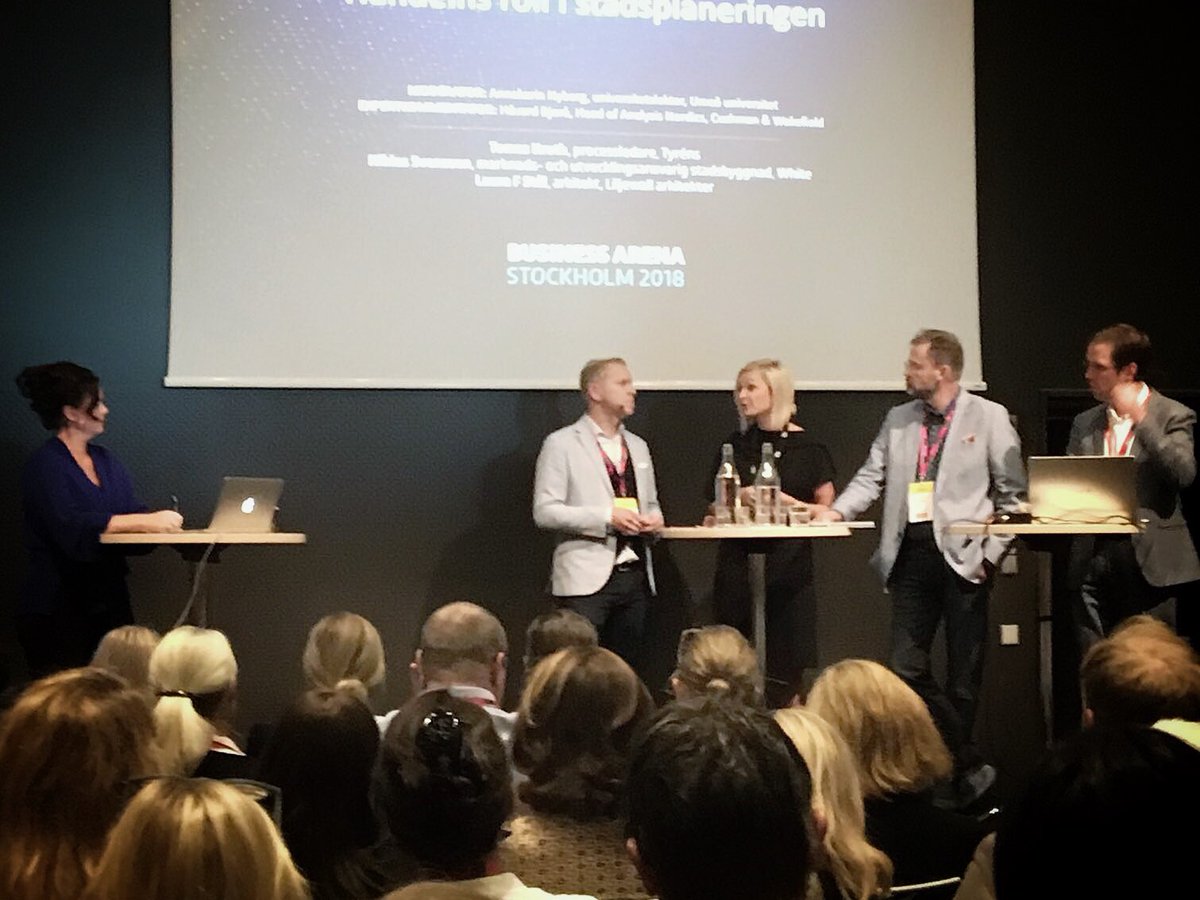 laura_f_stal's tweet photo. #TomasKruth från @tyrens_ab #NiklasSvensson från @whitearkitekter och jag #LauraFStål från @liljewall_ark fick idag chansen att lyfta intressanta frågor om #Handelns roll i #stadsplaneringen i en #paneldebatt på @BusinessArenaFN https://t.co/s5KBtwKOUE