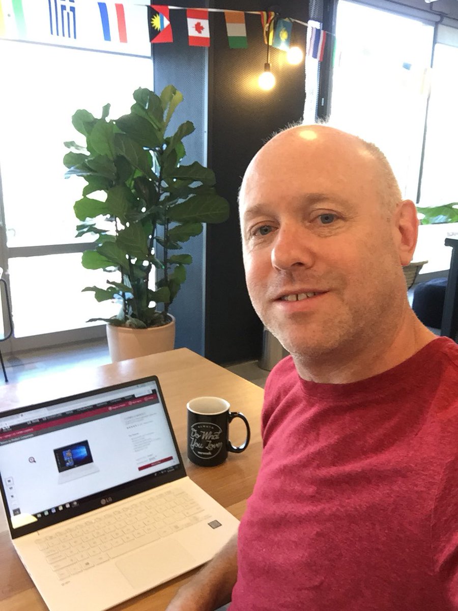 Checking out sweet LG laptops at WeWork PDC Red. #LGgramLounge #Sweepstakes #light