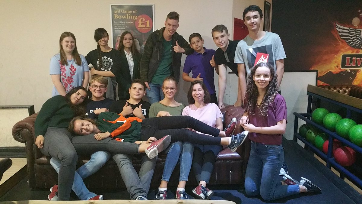 Neptunium2002's tweet photo. @MFLbwood Double birthday bowling! https://t.co/9pMgb8vbYf