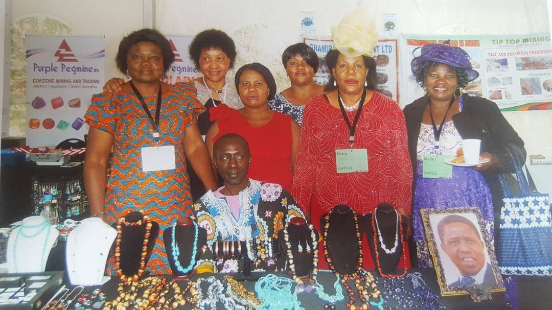 PactWorld's tweet photo. New on Pact's blog! At #ASM18, #women artisanal #miners made their voices heard. @J_McQuilken shares why this is so important as the sector formalizes and progresses. https://t.co/dFnE0w6DCu #mining #WomenWhoRock #pactpromise https://t.co/dBgF0jWLKG