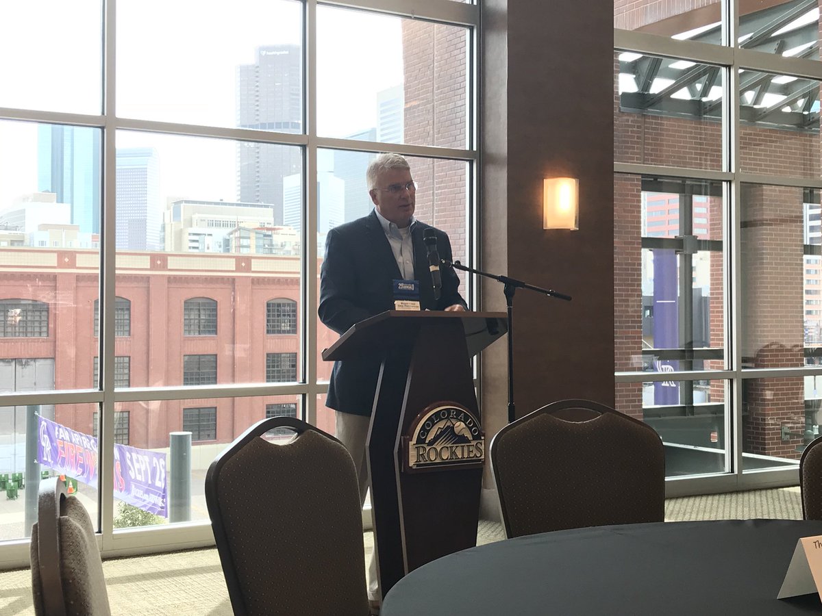 jc_hudgison's tweet photo. Our Mayor-Elect introducing @MayorHancock to the InterCity Leadership Group... #ICLC2018 https://t.co/7ej6la9WNJ