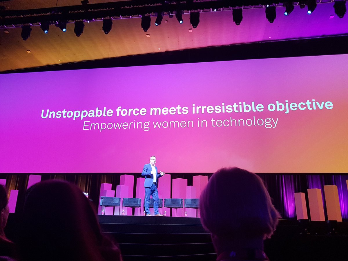 So excited to hear the "Unstoppable force meets irresistible objective" panel hosted by @kboiciuc. Fangirling because KB is such a rockstar and inspirational tech leader. #TelstraVantage #TeamTelstra