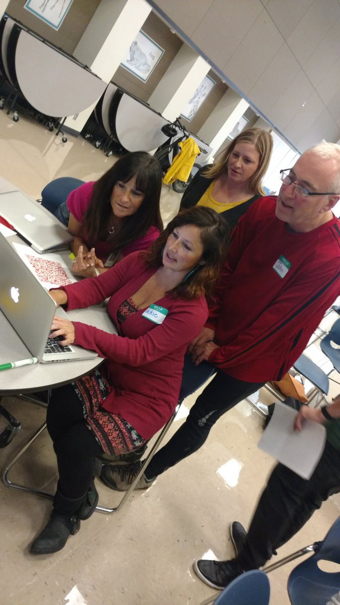 StaffLearns's tweet photo. #learnbydoing
@nc12Schools K-2 Tech Cadre kick off day 1 of integrating technology into new ELA adoption learning experiences
#F2FCSCL https://t.co/6HbguhKwP1