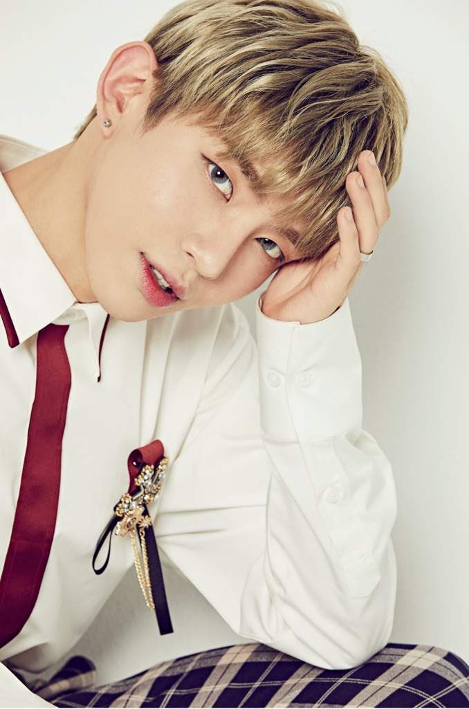 ATiny_WayZenNi_'s tweet photo. HAPPY BIRTHDAY E.SOL🎂 September 17, 1992 #ESol #JungJaehyuk #14u #onlyu #Dohyuk #Eunjae #Gyeongtae #Loudi #Luha #Woojoo #BS #Doyul #Gohyeon #Hero #Hyunwoong #Rio #Sejin #kpop #idol #14ux #leader #singer #sexy #bae #bias #happyESolday https://t.co/zRrs7vyRrr