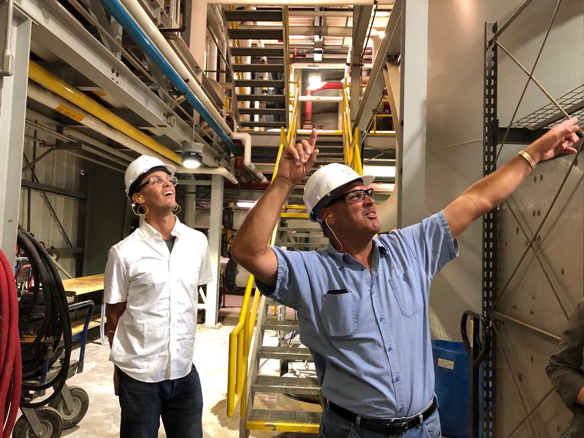 Had an awesome plant tour today at <a href="/Alexandria_Corn/">Poet Alexandria</a> with @CSM_Americas, courtesy of plant GM Dave Hudak! Dave just celebrated his 11-year anniversary with <a href="/POETbiofuels/">POET</a>! <a href="/RedDevils53/">Dave Hudak</a> 🎉🎉🎉