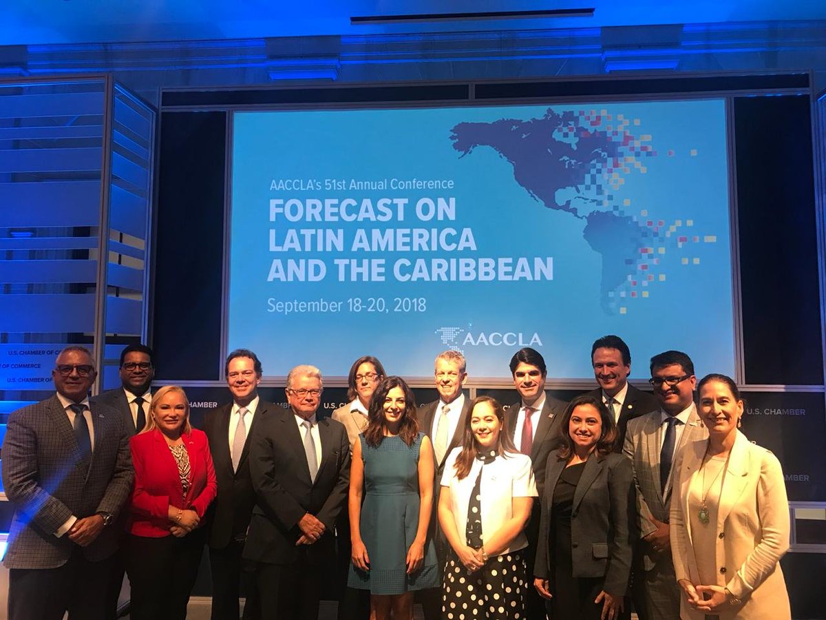 AmChamHonduras's tweet photo. Nuestra Presidente, Mey Hung, con la actual Junta Directiva de @AACCLA_USCC
#AACCLA #51stAnnualConference #StrategyTraining #CapacityDevelopment https://t.co/XG0XT1CXBh