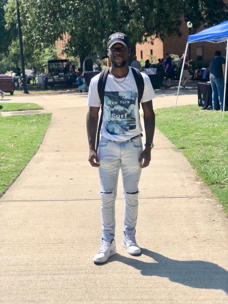 _theryanclay's tweet photo. Just another day at MSU🎒
#dripuation💧 https://t.co/NfIasZA0x1