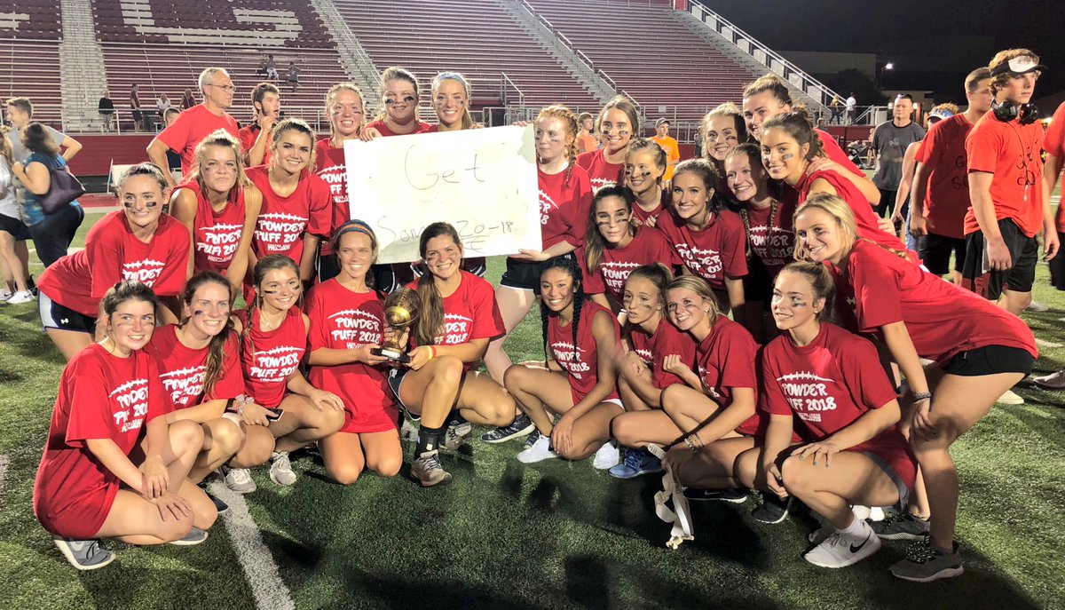 CGSportsNetwork's tweet image. Congrats to the CG Senior/Freshman Team on winning the 2018 Powderpuff Championship over the Junior/Sophomore Team 20-18.