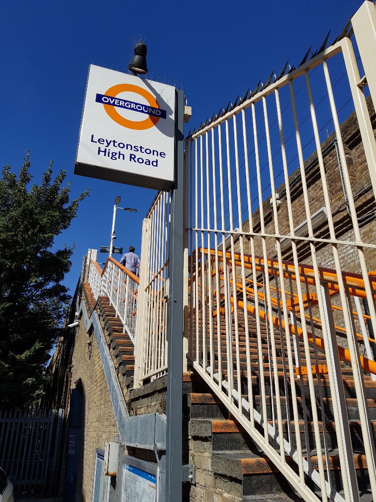 Labourstone's tweet photo. #The45Steps at #LeytonstoneHighRd Station. Please sign & RT the #StepFreeStations Petition. #LeytonstoneE11 @CannHallCllrs @mariepye @LeytonLabour @WeSupportWFMH @WFLabourParty
https://t.co/3UsFqy4s0F https://t.co/ebki2trvDm