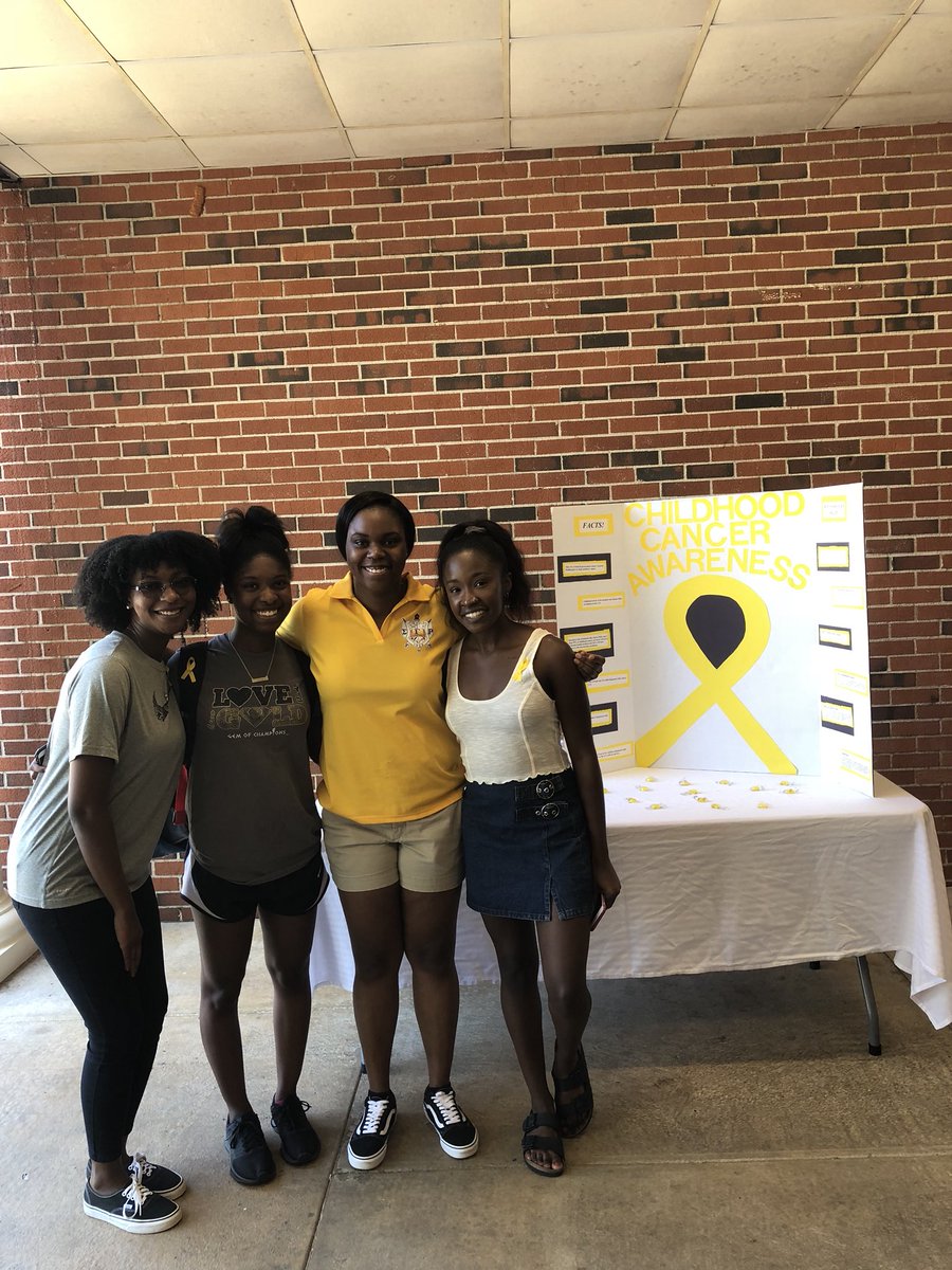 TroyPoodles's tweet photo. Omicron Pi would like to thank everyone who came by our table today. Special thanks to everyone who donated to such a great cause and making a difference. πβ¨π #BeBold #GoGold #MakeADifference #OmicronPi https://t.co/unRo3zSN0F