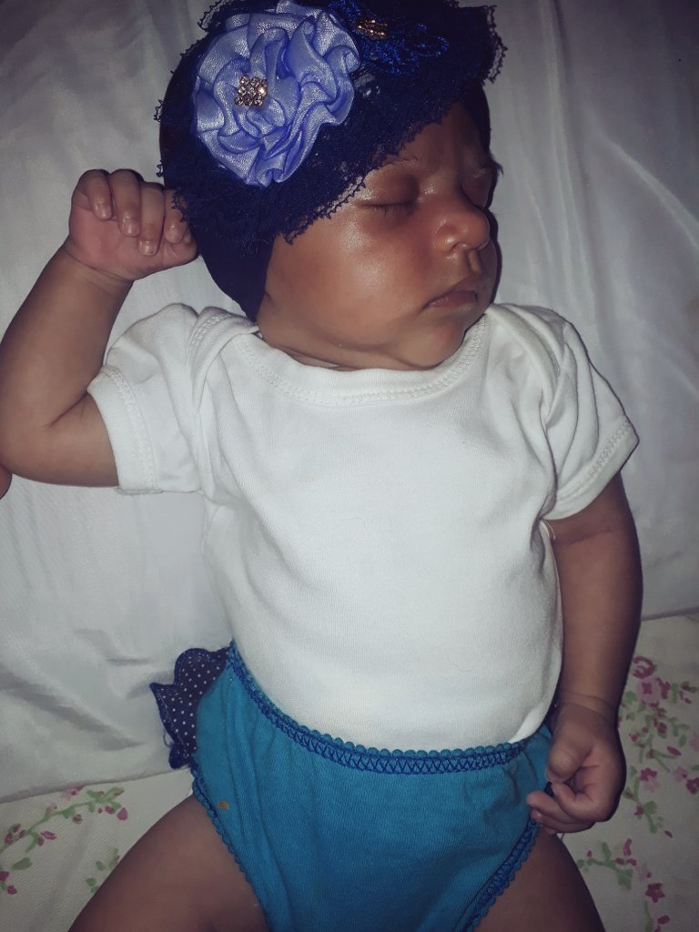 Fabuloosa11's tweet photo. Tenha uma princesa linda igual a minha , hoje o loock é da azulzinha 😍👣👶💙 #MamãeAmaTanto 😍 https://t.co/69V98i1rKA