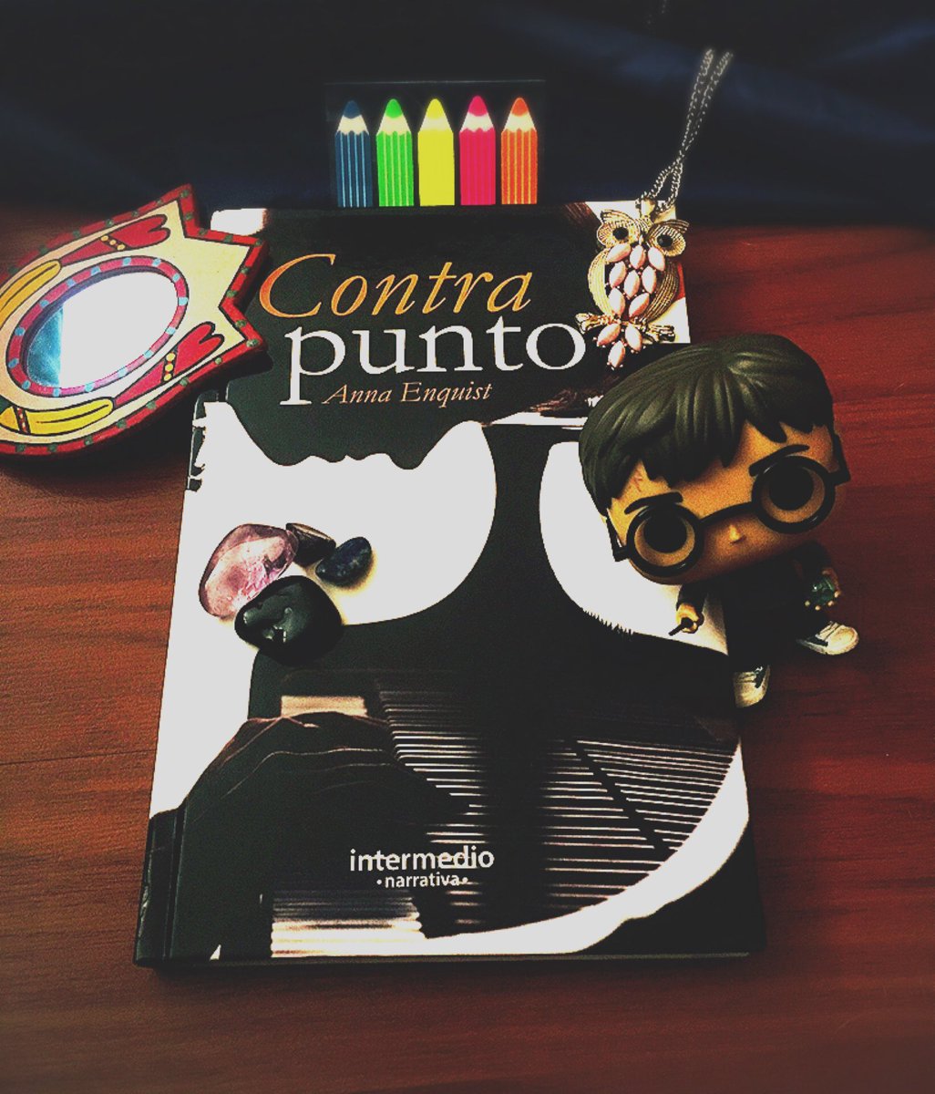 alejitak14's tweet photo. Les traigo otra de mis próximas lecturas.
Una mujer 👩 tiene la esperanza de lograr interpretar las variaciones de Golberg, la complicada y magistral comporte Johann Sebastian Bach. 🎹 @IntermedioCol @RetosBookTube #BookTubeDelPresente https://t.co/a2iALhv9Ta