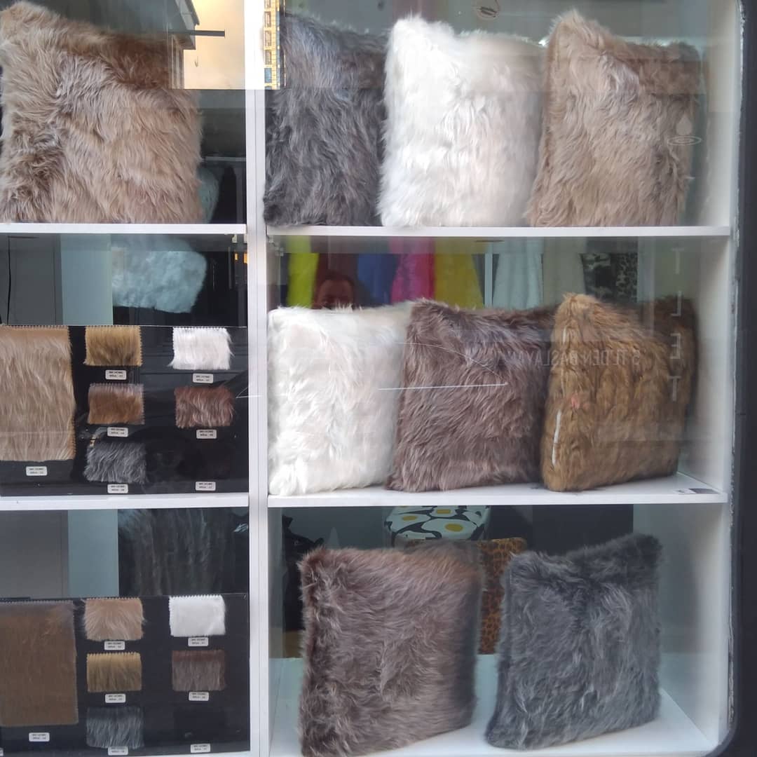 Mk Peluş kumaş 
#evdekorasyon
#dekorasyon 
#kirlent
#icmimar
#tasarim 
Kırlent ve metraj kumaş satışı 
Adres. Bayrak CD Büşra sk no 6 yukarı Dudullu Ümraniye İstanbul
GSM. 05323562211