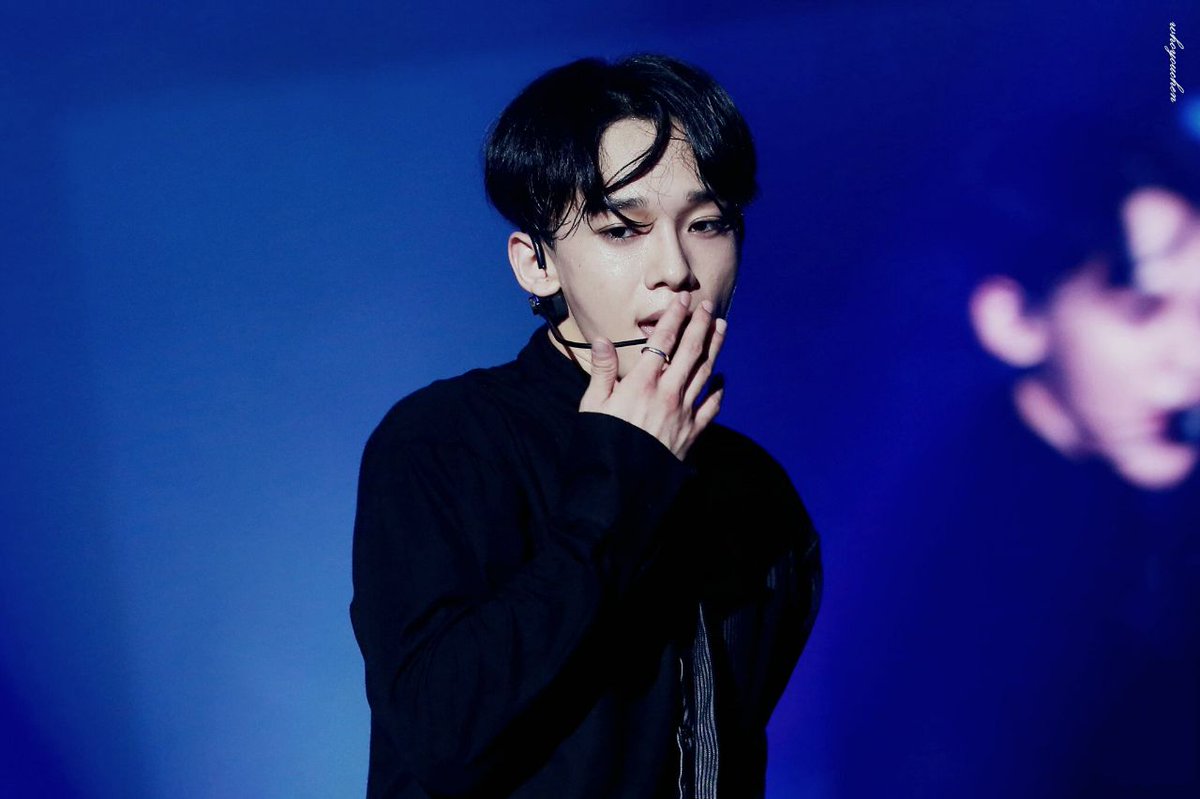 xuxismoonlight's tweet photo. My feelings are going up and down like a rollercoaster ....
#EXOJD_BDAYCountdown
#VisualDae https://t.co/9Etb4E5lZ9