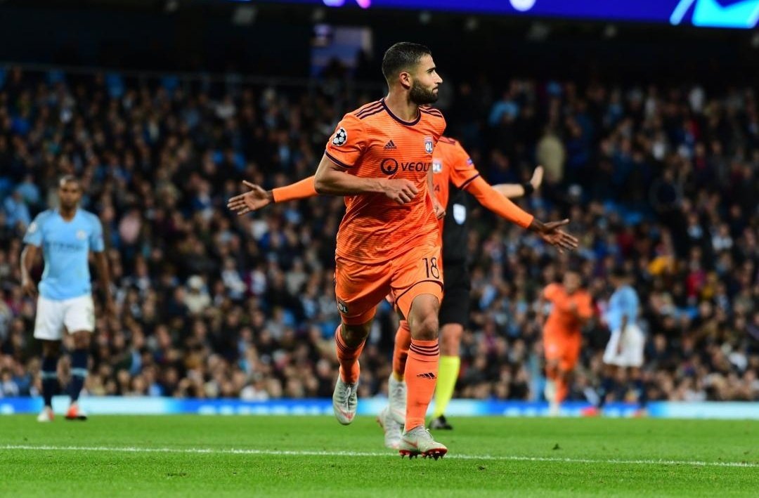 GnrationsSport1's tweet photo. Quel exploit!! Les Lyonnais s'imposent 2 buts à 1 contre Manchester City !!!! 🔵🔴 #MCOL #UCL @OL https://t.co/dUXfF8qglE
