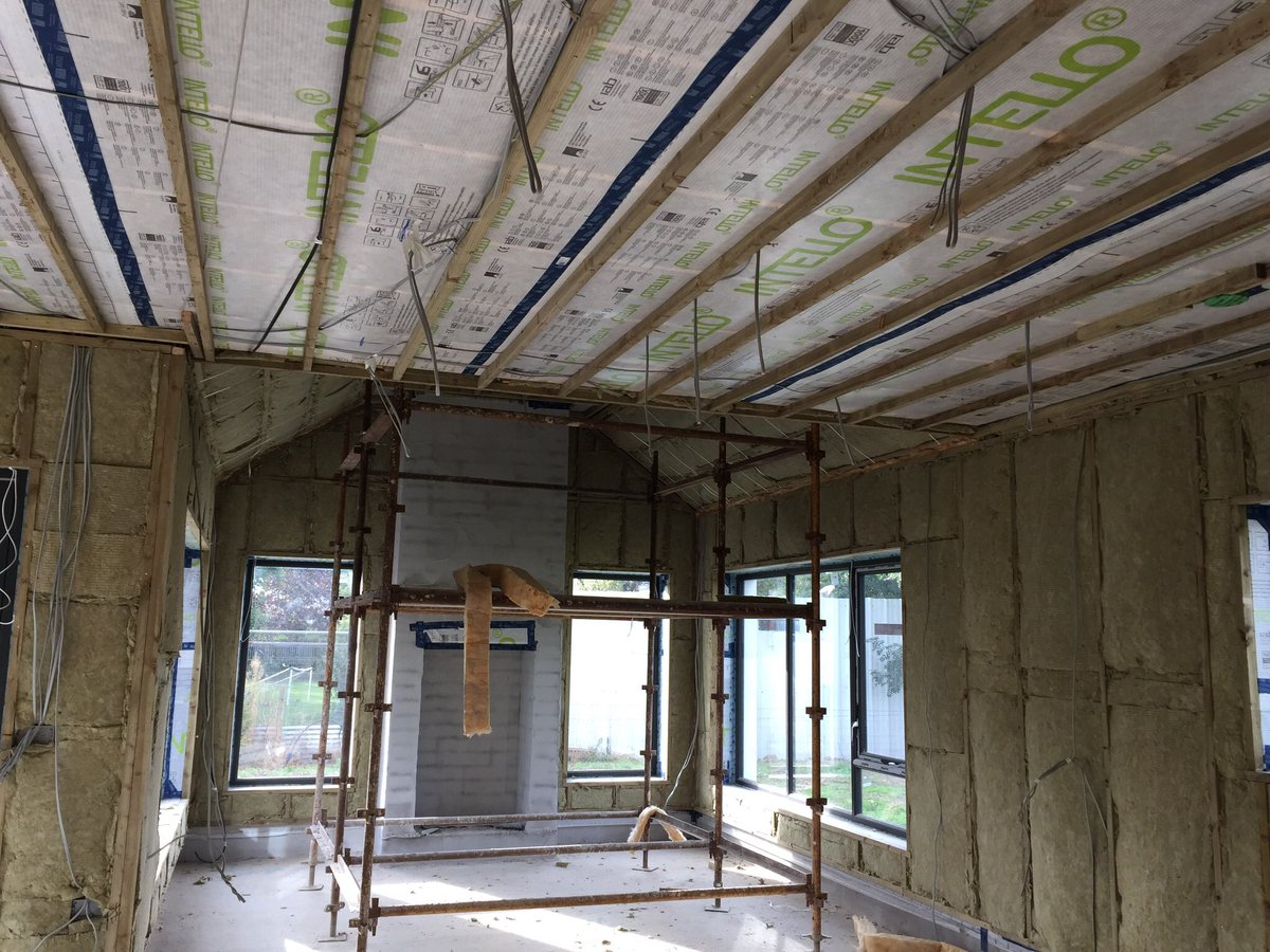 fergal5's tweet photo. Insulations & Airtightness complete at Maynooth#857 by @bakerinsulation using @proclima #intelloplus by @ecologicalbuild. #timberframe #teamtimbertech #superlowenergy https://t.co/f14fxiWhmw