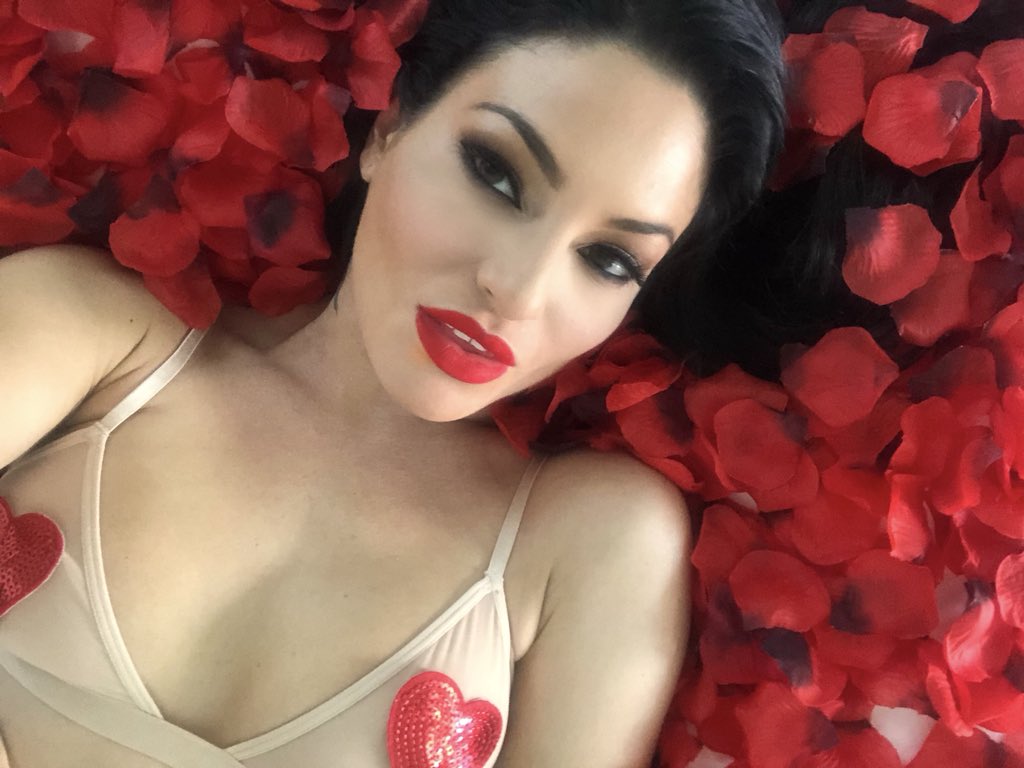 Kissa Sins on Twitter: "BTS selfie from a secret project I’m working on