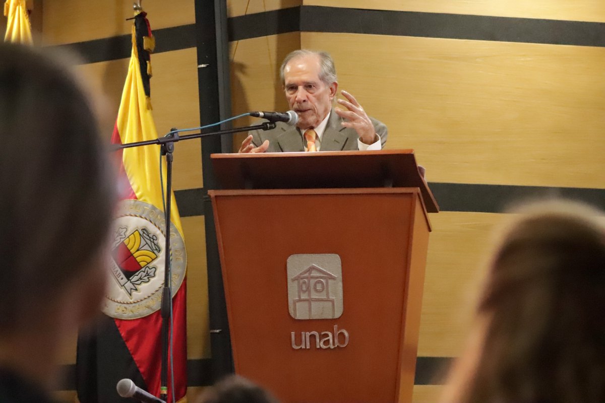 unab_online's tweet photo. #AEstaHora Nuestro Rector Alberto Montoya Puyana se presenta en el lanzamiento de #REDSEG en el Auditorio Menor de la #UNAB. https://t.co/mf5KTzvUsH