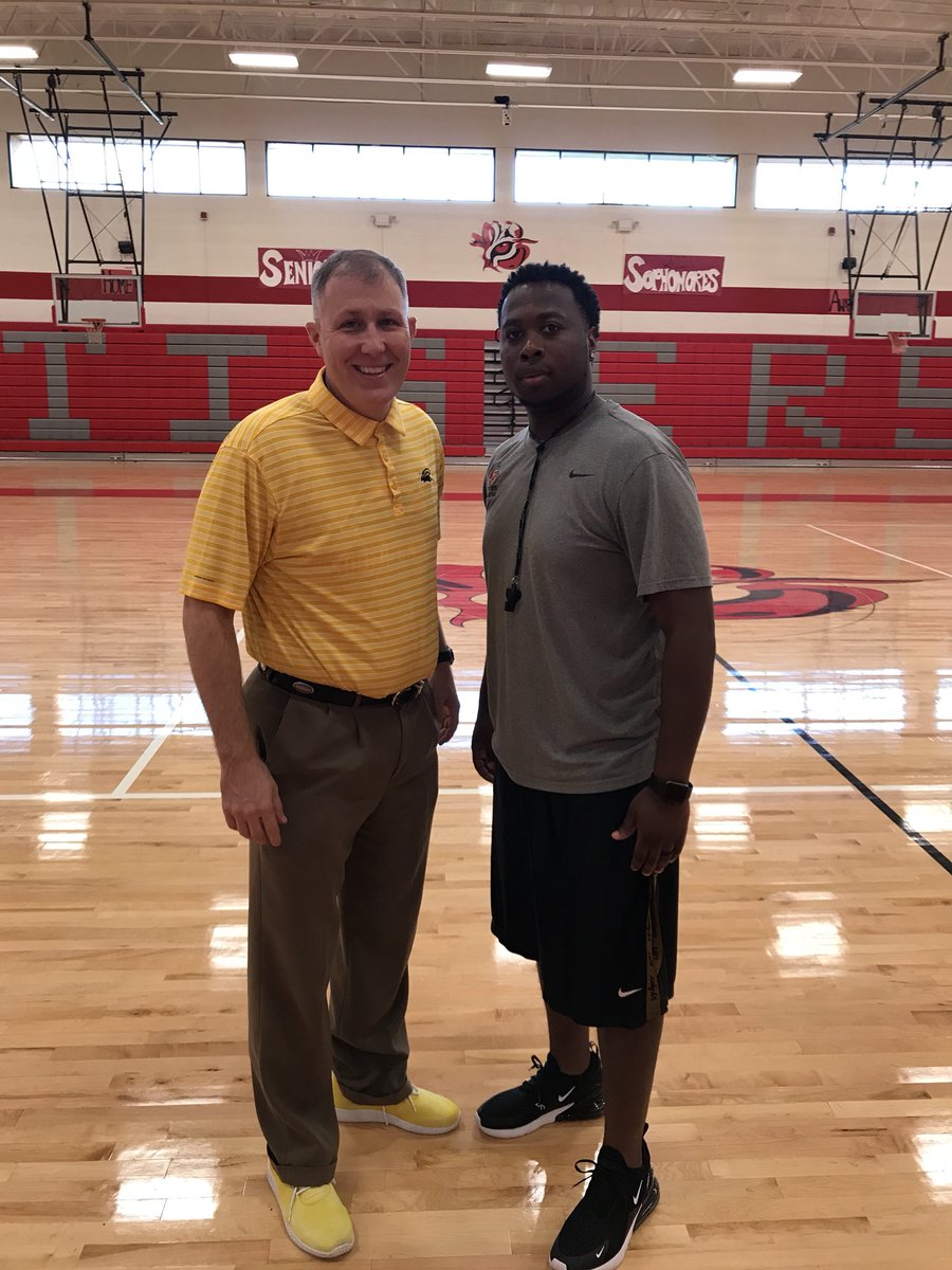coachcliatt's tweet image. Thanks to @CoachKileyHill from Southern Miss for stopping by today to check out the Lady Tigers. #3DProgram #EufaulaBasketball