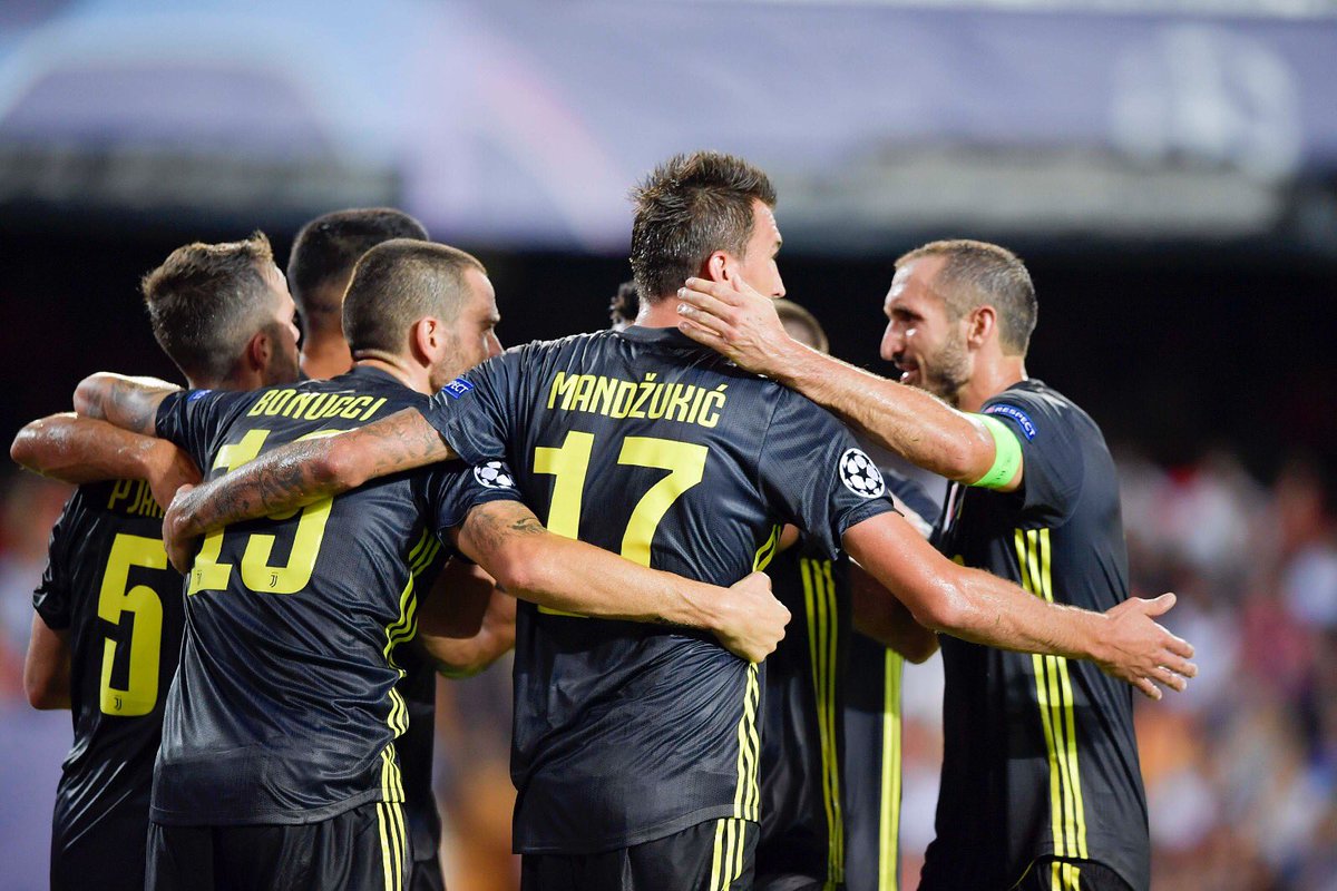 PauDybala_JR's tweet photo. Importante vittoria del gruppo! #finoallafine #ucl #ValenciaJuventus https://t.co/cB1LdjqrUa