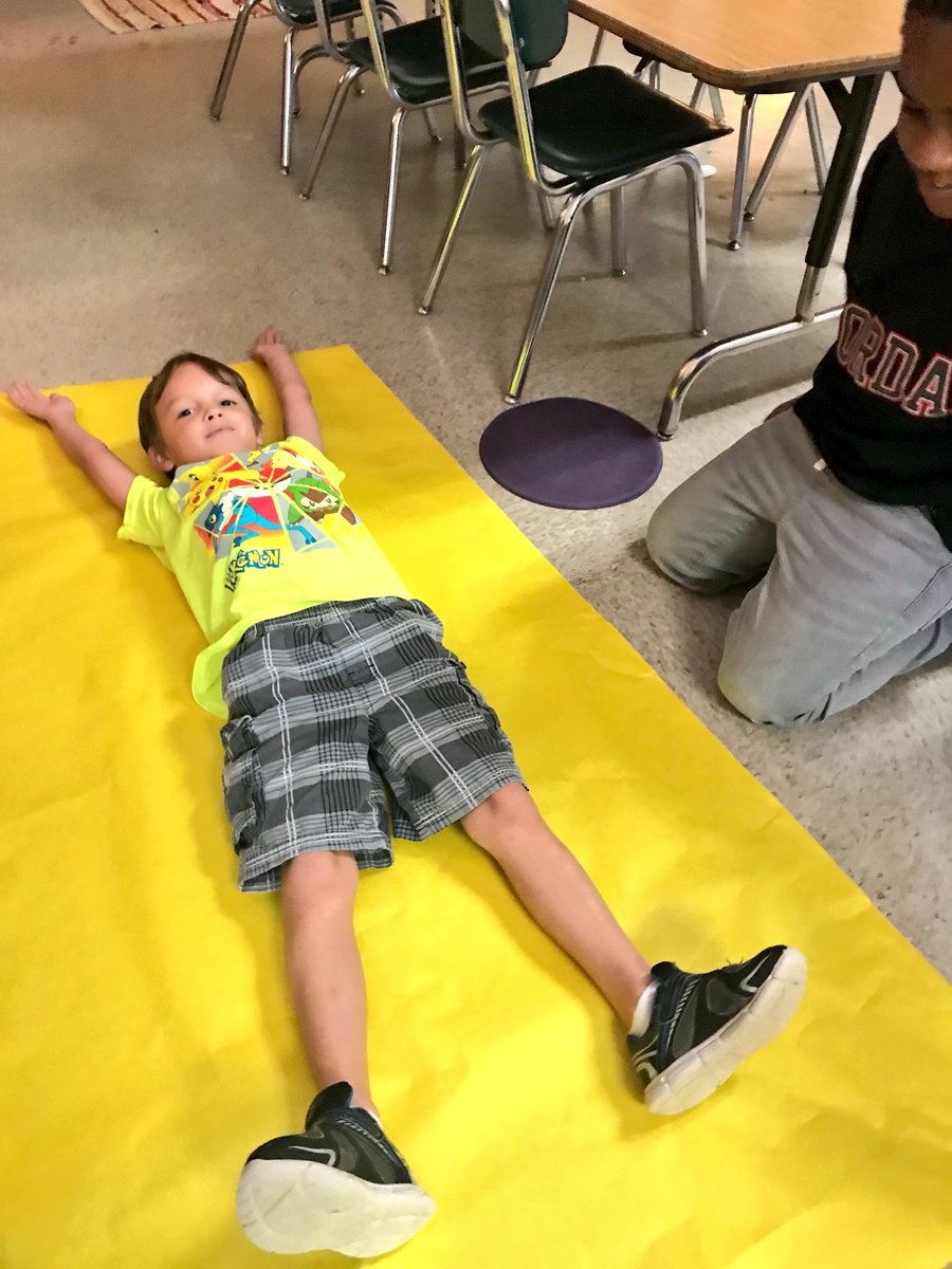 ArtInTheHub_100's tweet photo. Big, BRIGHT things coming to a school near you! 2nd is in the works of a life-size, action packed project that studies the shape of the human body and how we make movement happen in our artwork! #moveslikejagger #lifesize #aoe #arted #pickapartner #KeithHaringforkids #K12ArtChat https://t.co/DIVxLXqNqG